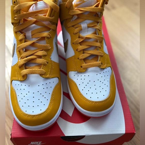Nike Dunk High University Gold Orange W  size 7, DQ4691700 Brand New! - Picture 6 of 8